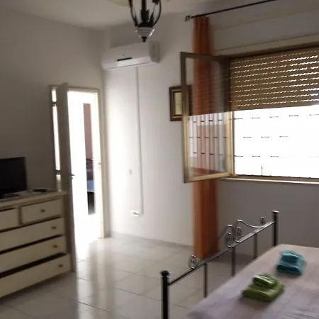 Bed To Rent 2 *