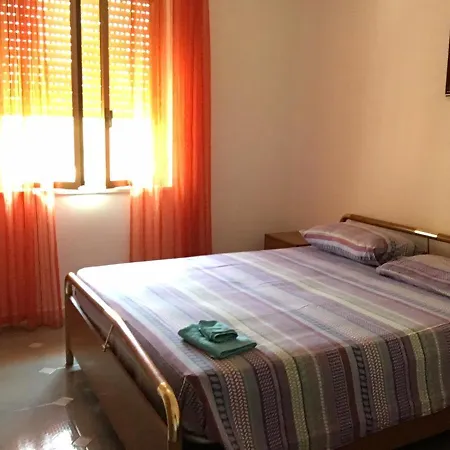 Appartamento Bed To Rent 2
